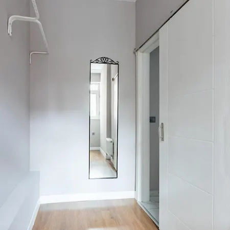 Apartment Charming Modern 1bd Airy Kadikoy Gem! #308 Istanbul
